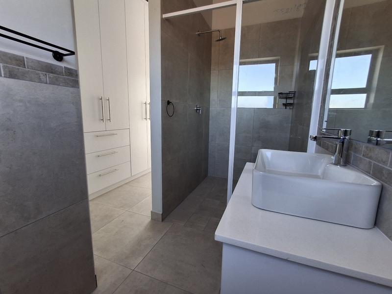4 Bedroom Property for Sale in Da Gama Bay Western Cape